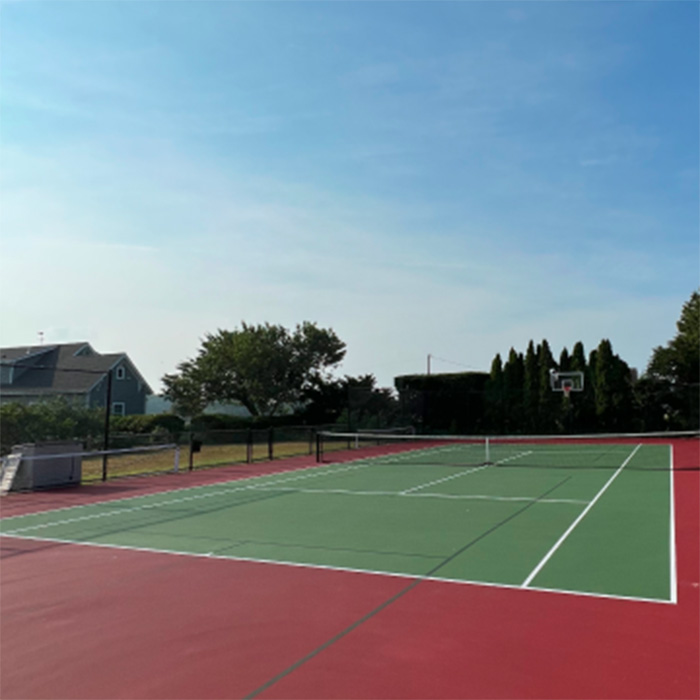 Tennis and pickleball courts at Giants Neck community near Saltwater Escape rental