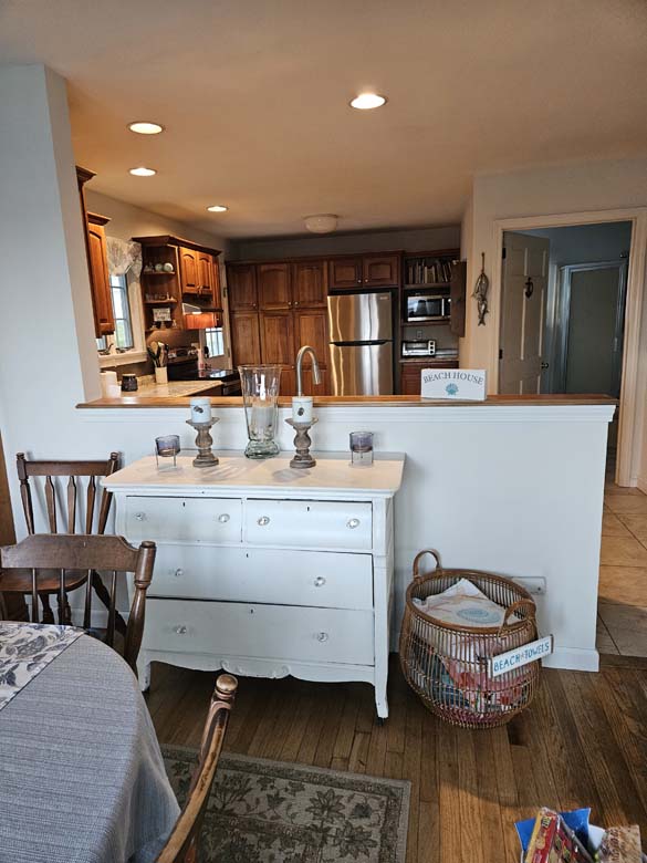 Niantic Connecticut shoreline and beach views from Saltwater Escape rental